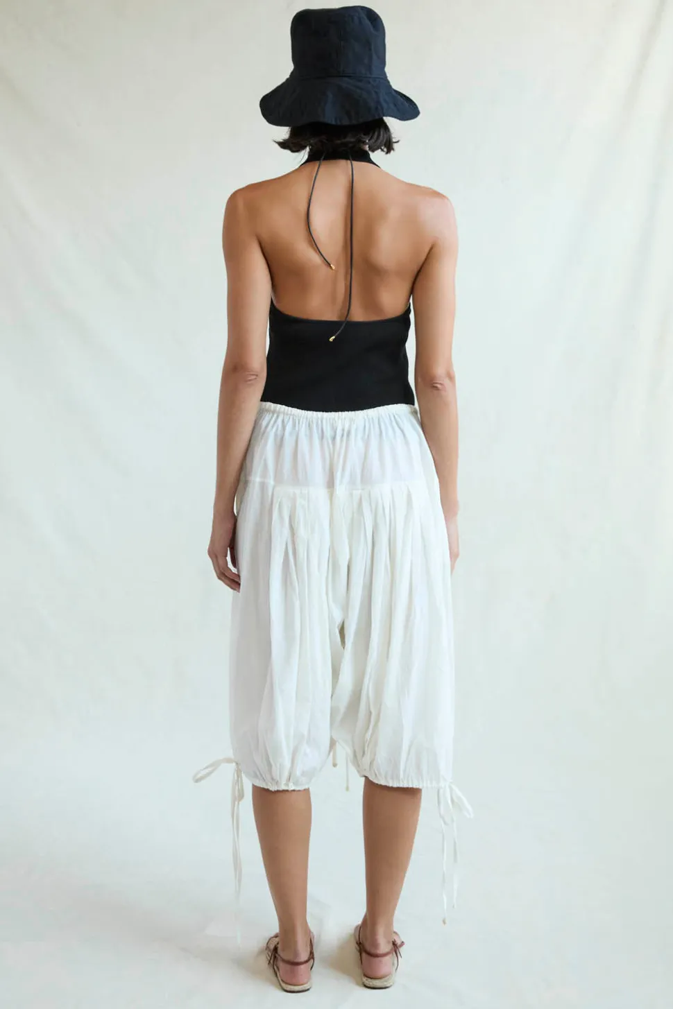 Million Pleats Fisherman Shorts Natural